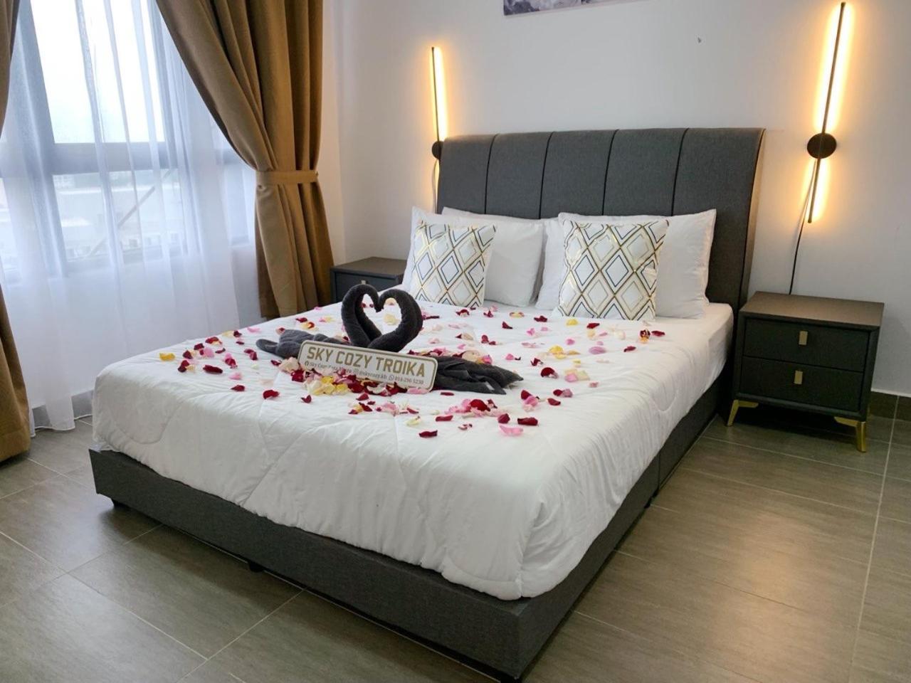 Sky Cozy Troika Residence, 1 Bedroom 4-6 Pax, 2 Bedrooms 6-8 Pax, Pool Vew, Sky & City View, Free Parking, Pool, Unlimited Wifi & Netflix Kota Bahru Luaran gambar