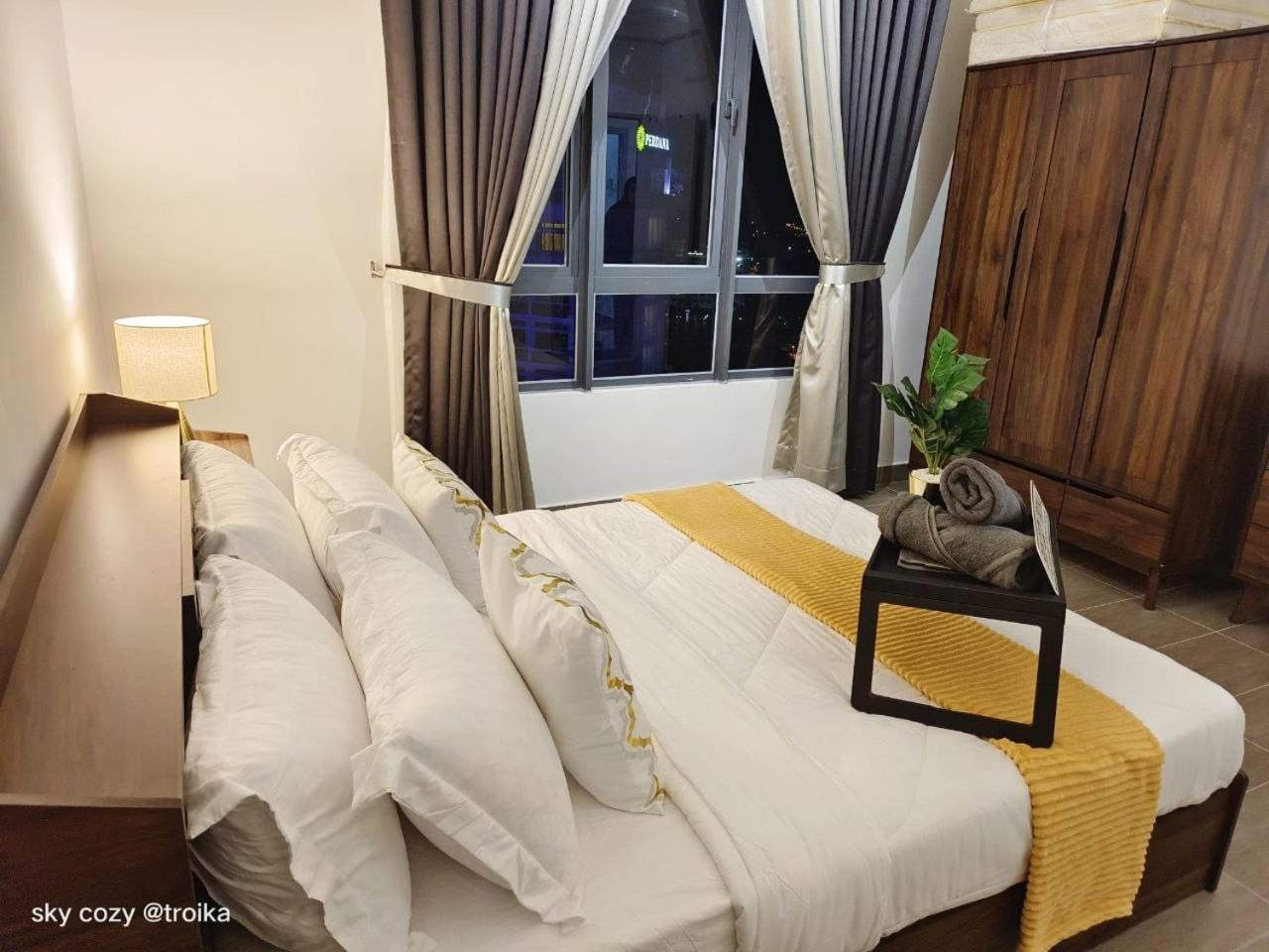 Sky Cozy Troika Residence, 1 Bedroom 4-6 Pax, 2 Bedrooms 6-8 Pax, Pool Vew, Sky & City View, Free Parking, Pool, Unlimited Wifi & Netflix Kota Bahru Luaran gambar